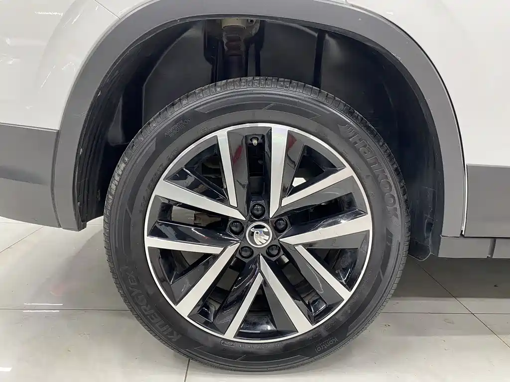 Skoda Kamiq 2023 — фото 19