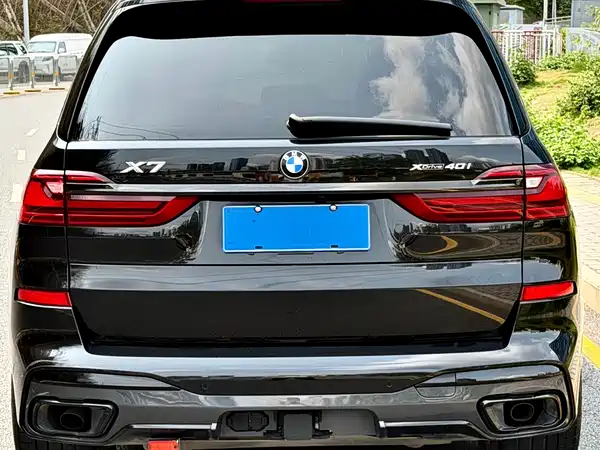 BMW X7 2022