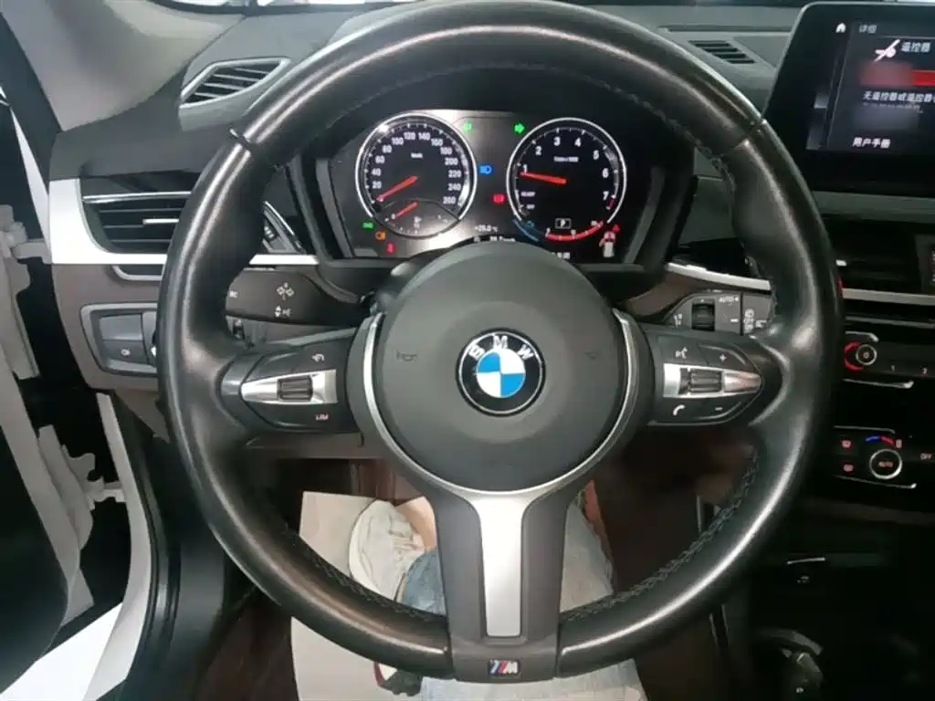BMW X1 2021 — фото 11