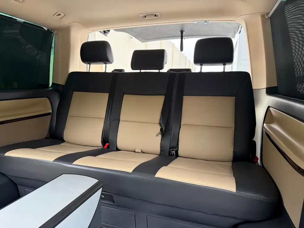 Volkswagen Multivan 2016 — фото 19