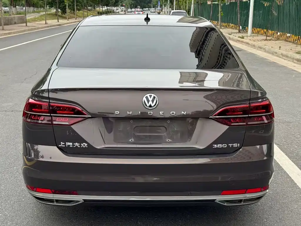 Volkswagen Phideon 2018 — фото 8