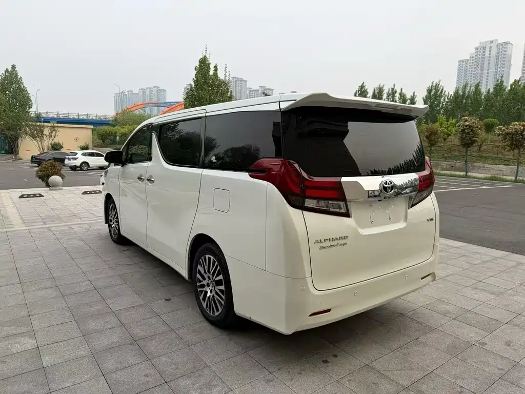 Toyota Alphard 2016 — фото 6