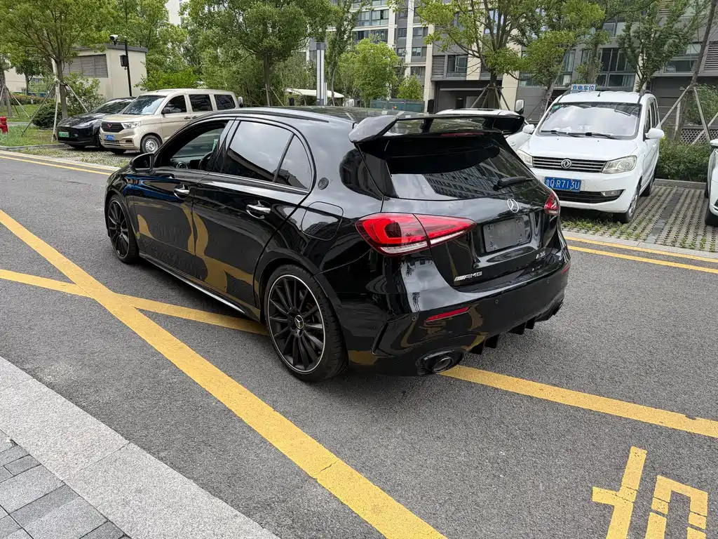 Mercedes-Benz A-Class AMG 2022 — фото 11