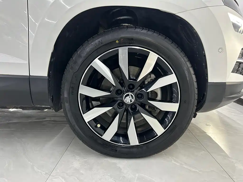 Skoda Karoq 2022 — фото 7