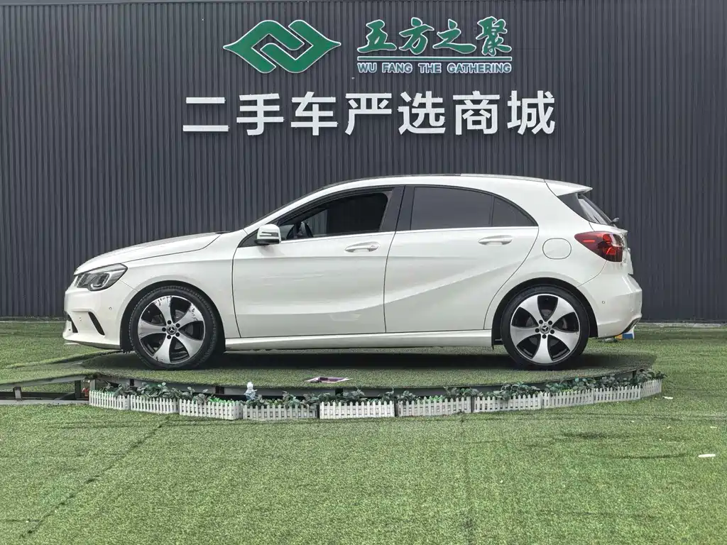 Mercedes-Benz A-Class 2018 — фото 20