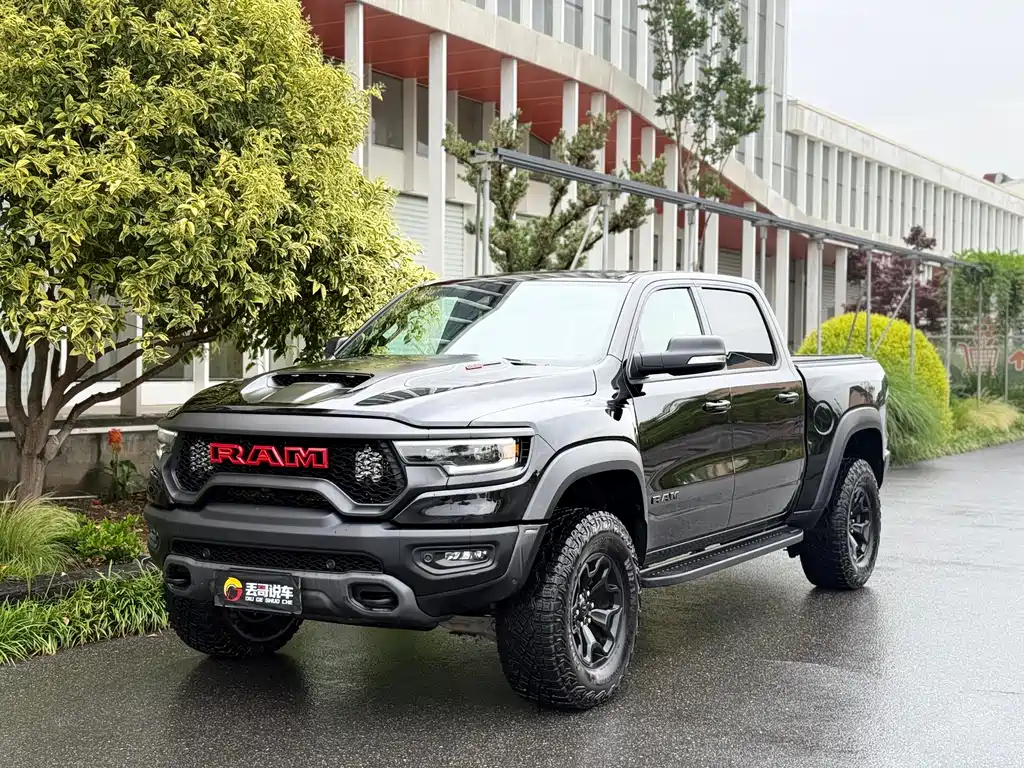 RAM Trucks 2023 — фото 1