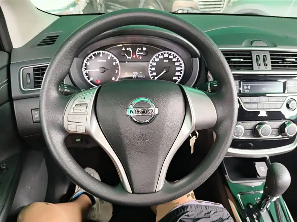 Nissan Tiida 2019 — фото 11