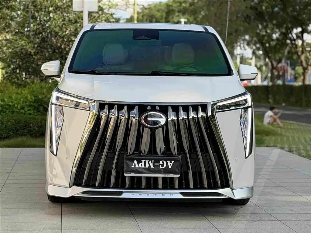 GAC Trumpchi M8 2022 — фото 3