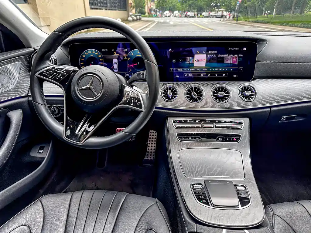 Mercedes-Benz CLS 2023 — фото 10