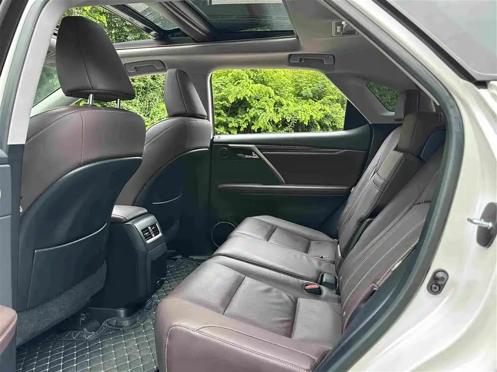 Lexus RX 2022 — фото 10
