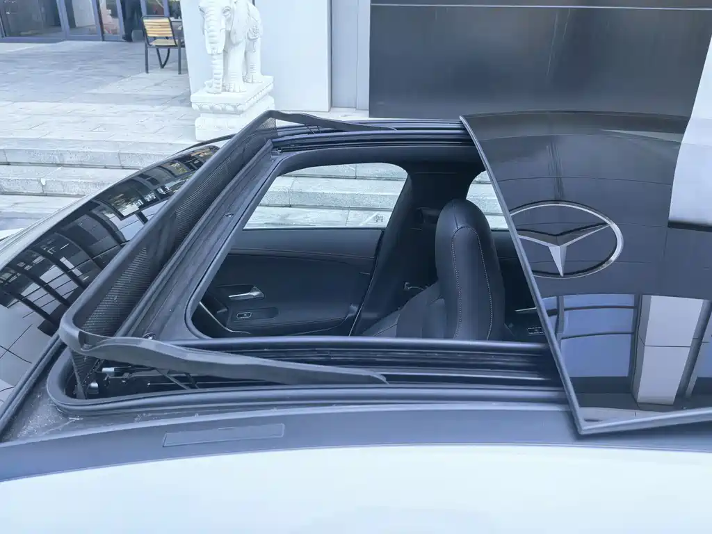 Mercedes-Benz CLA 2023 — фото 9