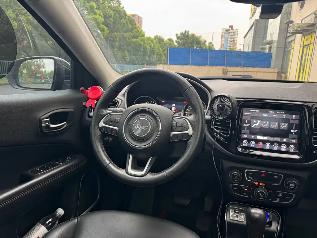 Jeep Compass 2020 — фото 11