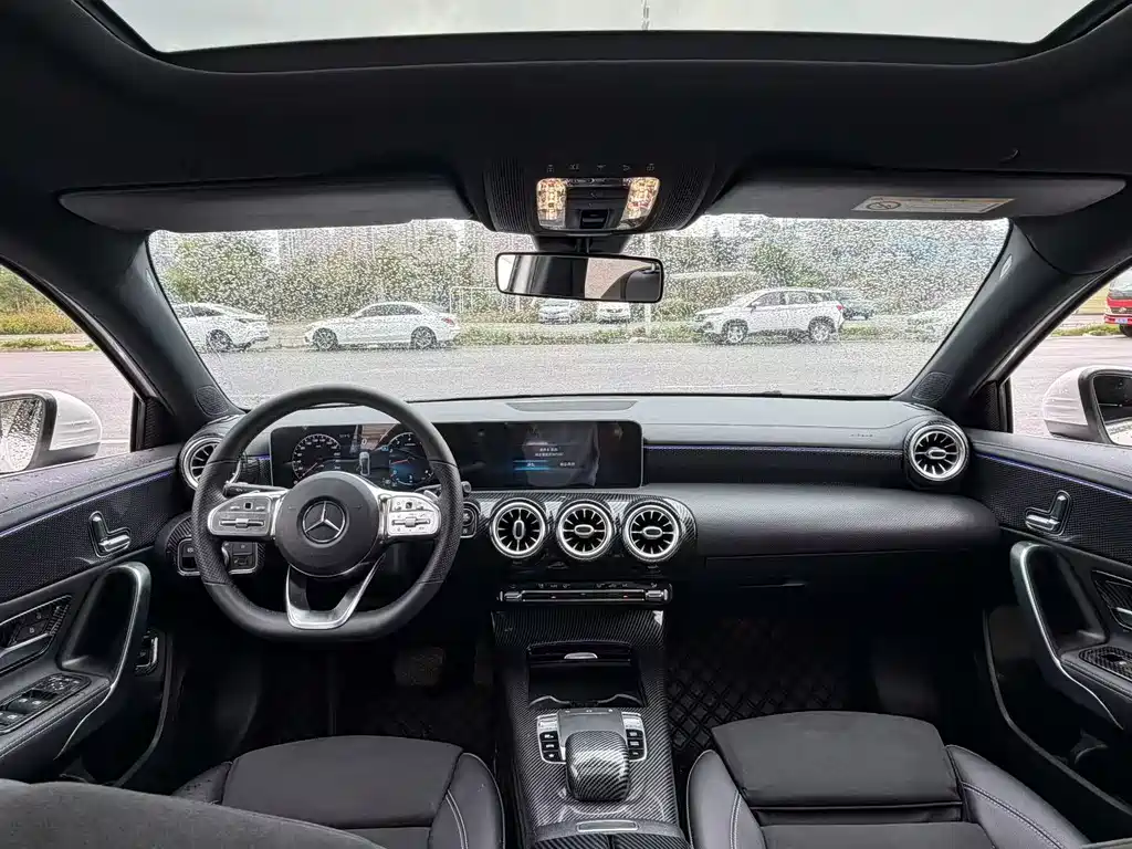 Mercedes-Benz A-Class 2020 — фото 4