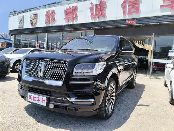 Lincoln Navigator 2022