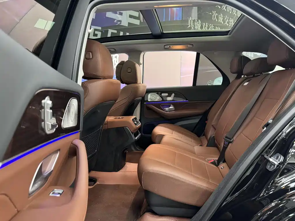 Mercedes-Benz GLE 2025