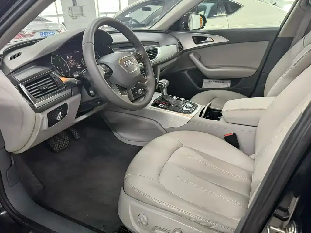 Audi A6L 2012