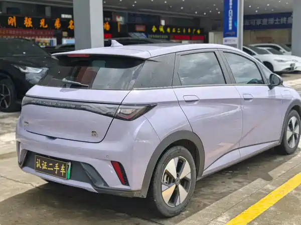 BYD Dolphin 2023