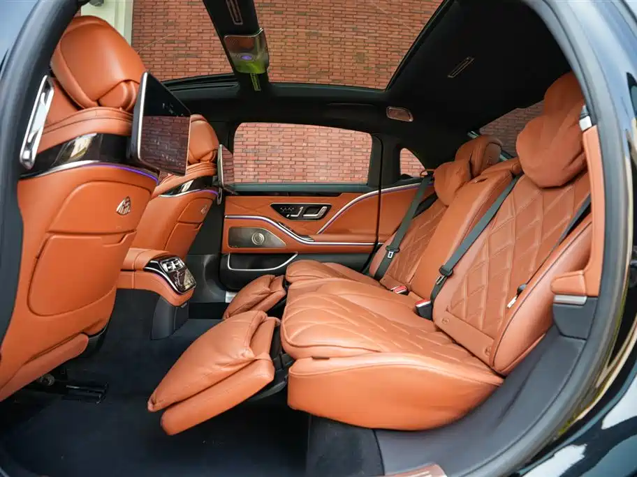 Mercedes-Benz Maybach S-Class 2022 — фото 12
