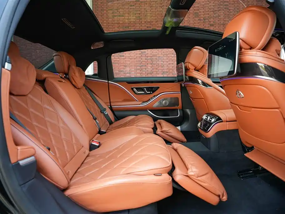 Mercedes-Benz Maybach S-Class 2022 — фото 13