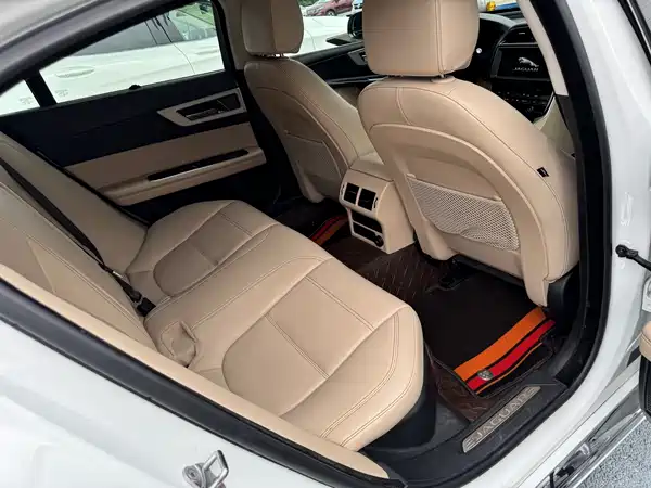 Jaguar XEL 2018