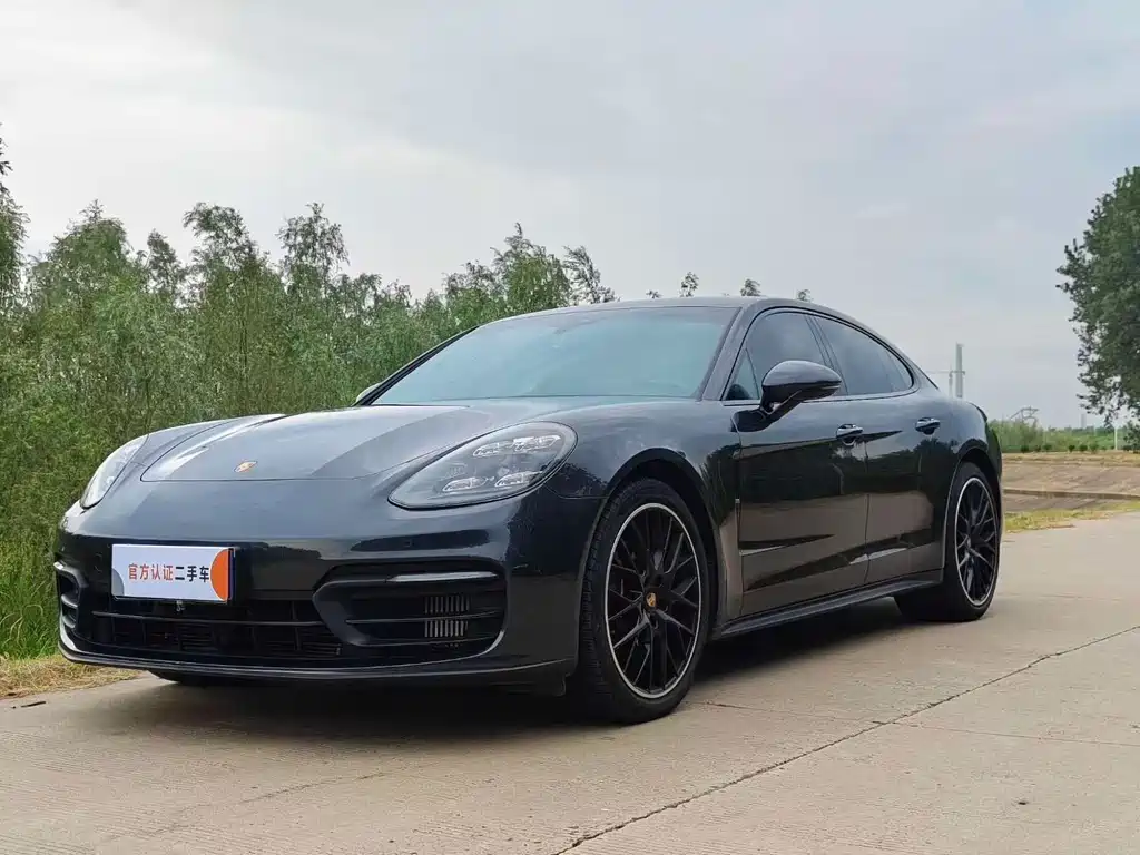 Porsche Panamera 2021 — фото 1