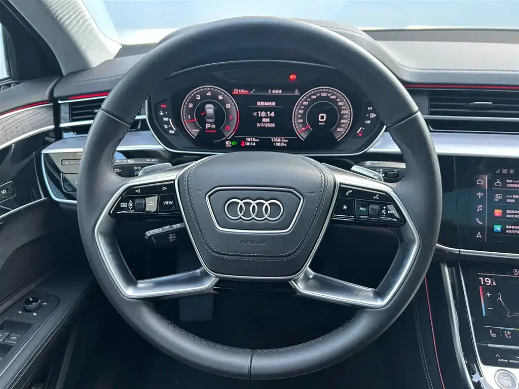 Audi A8 2025 — фото 26