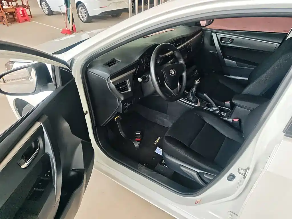 Toyota Levin 2016 — фото 12