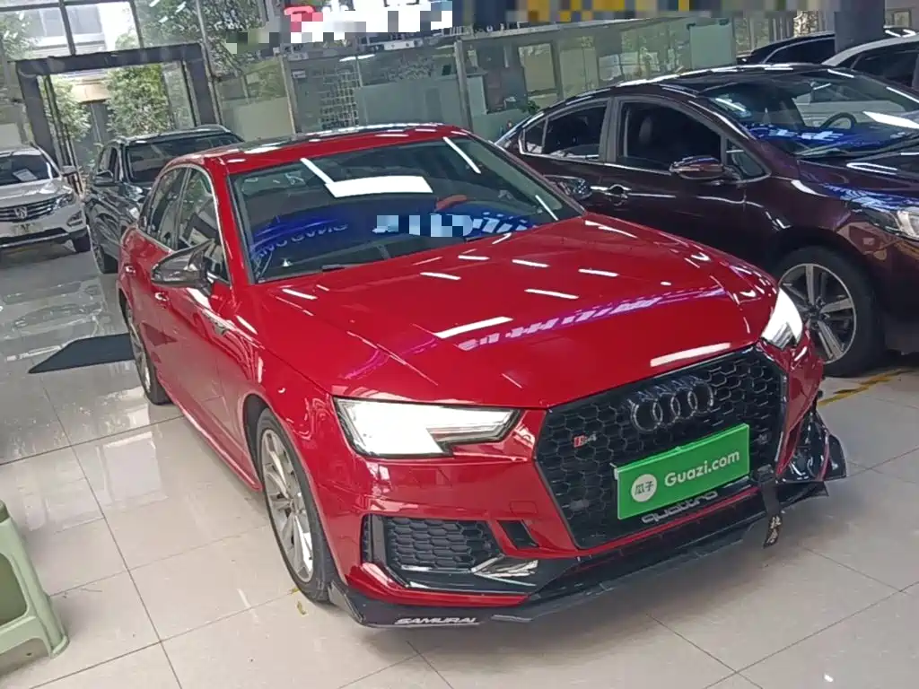 Audi A4L 2018