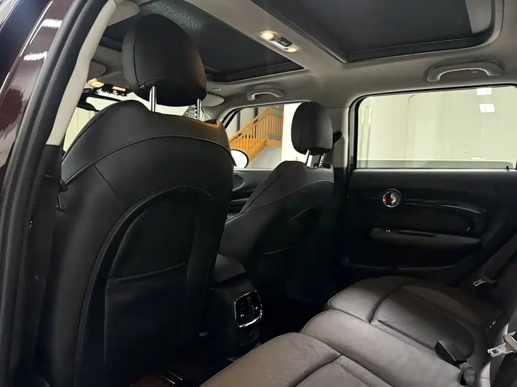 MINI Clubman 2017 — фото 14