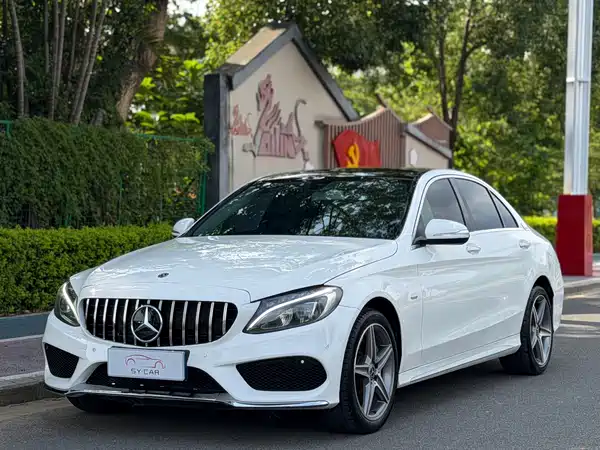 Mercedes-Benz C-Class 2018