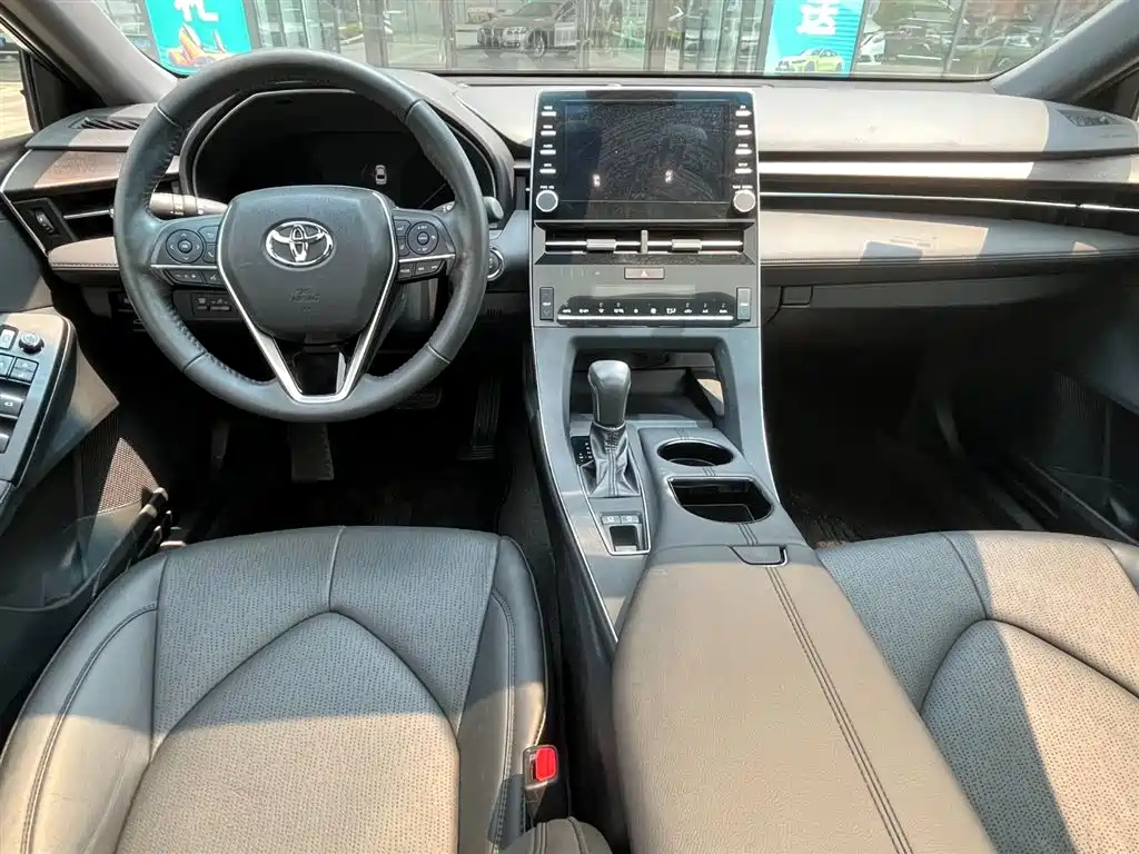 Toyota Avalon 2020 — фото 11