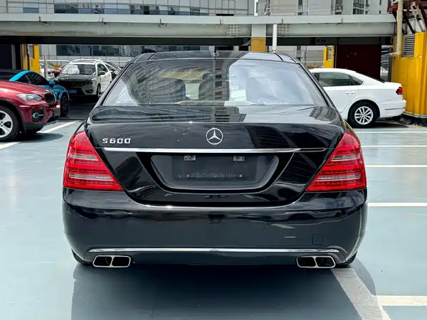 Mercedes-Benz S-Class 2008