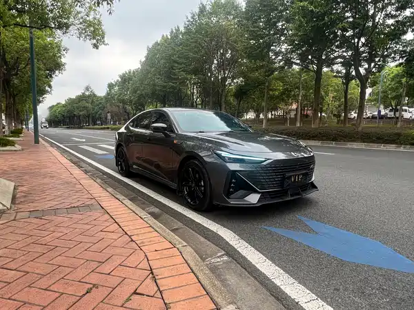 Changan UNI-V 2022