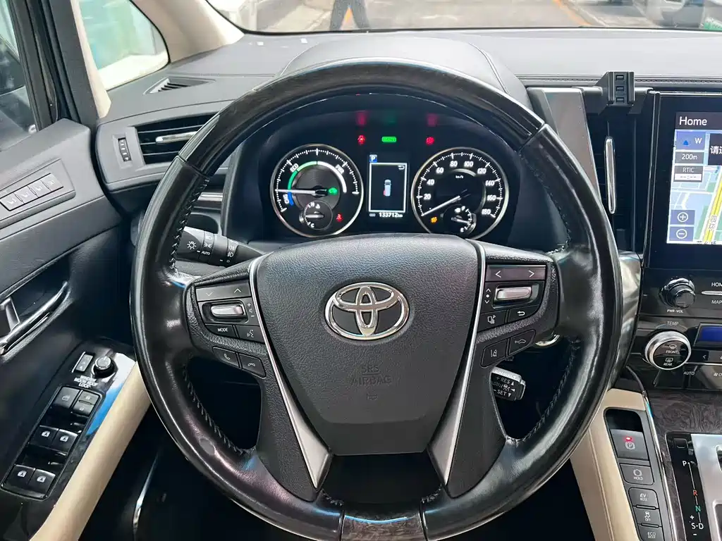Toyota Alphard 2020 — фото 8