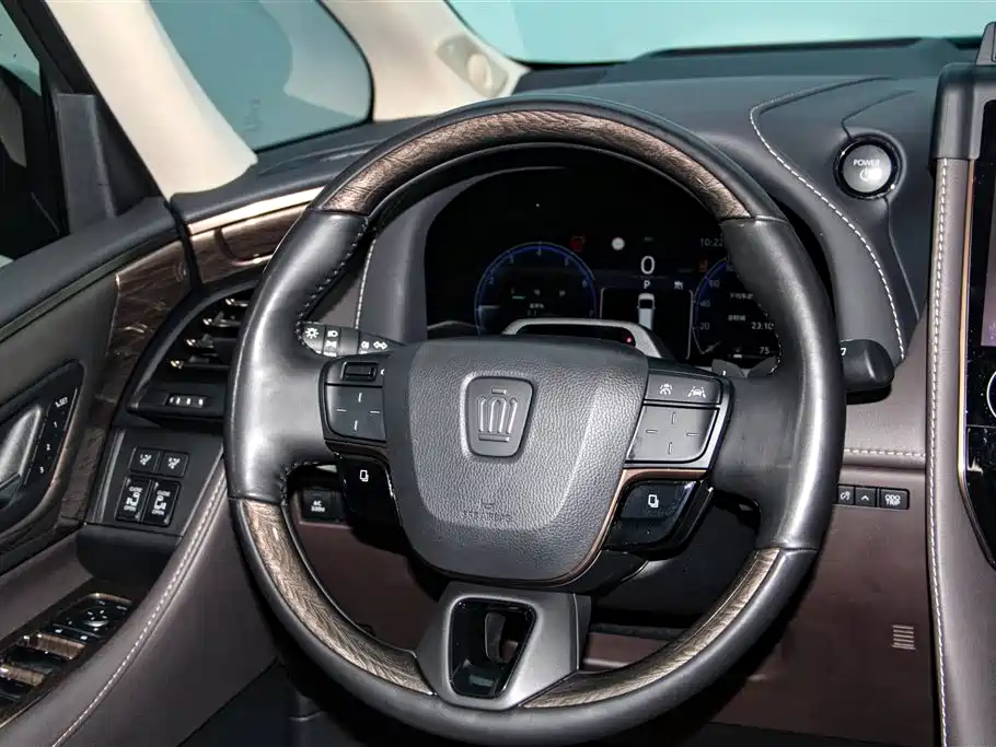 Toyota Vellfire 2024 — фото 15