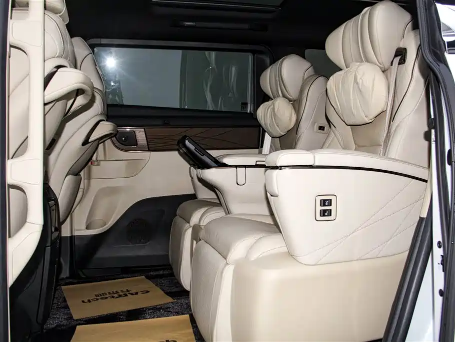 Toyota Vellfire 2024 — фото 27