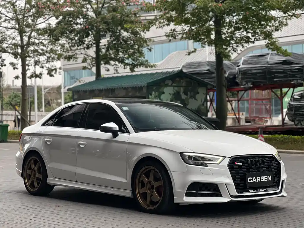 Audi S3 2018 — фото 18