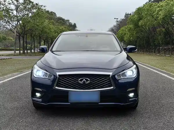 Infiniti Q50L 2020