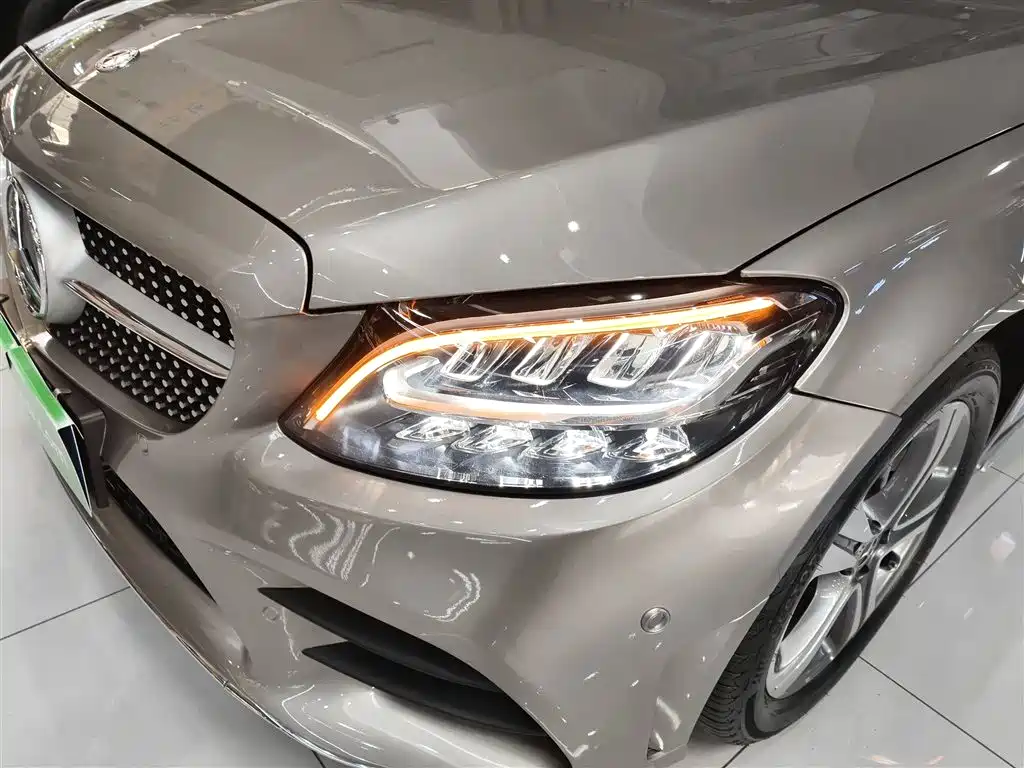 Mercedes-Benz C-Class 2018 — фото 18