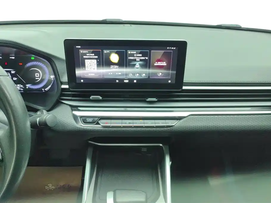 Geely Emgrand 2023 — фото 13