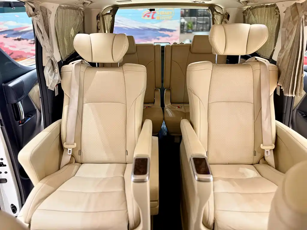 Toyota Alphard 2018 — фото 14