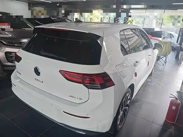 Volkswagen Golf 2021