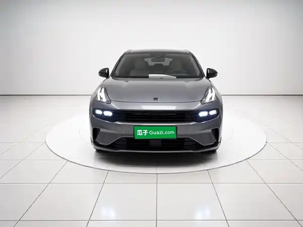 Lynk & Co 06 EM-P 2022