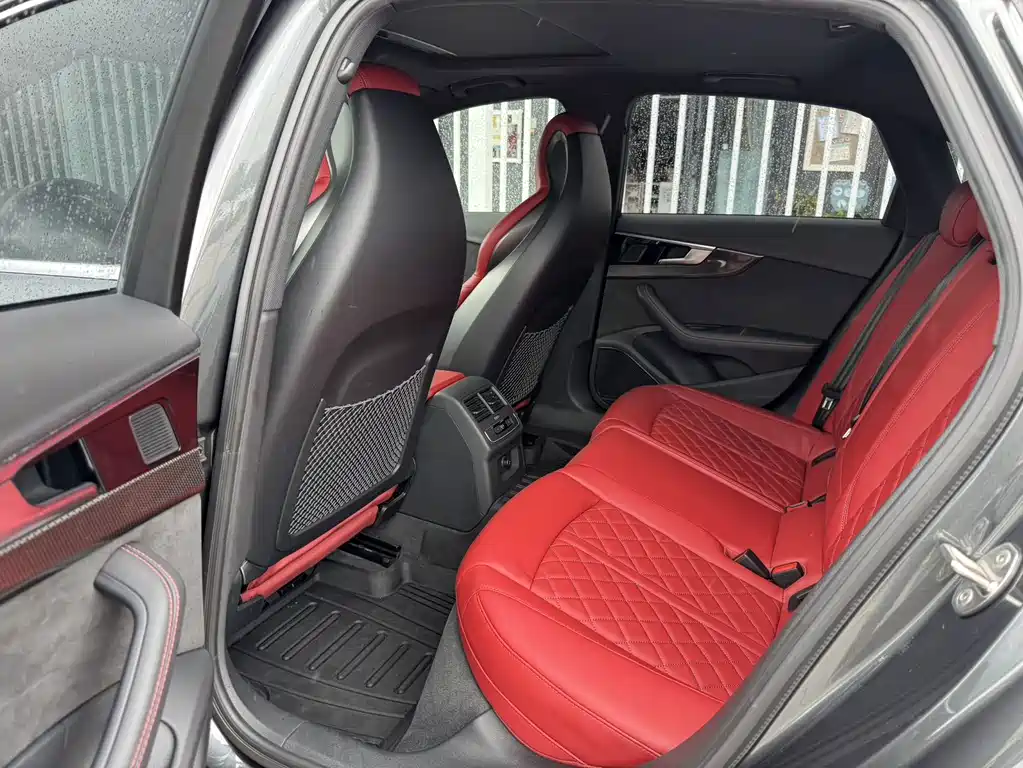 Audi S4 2021