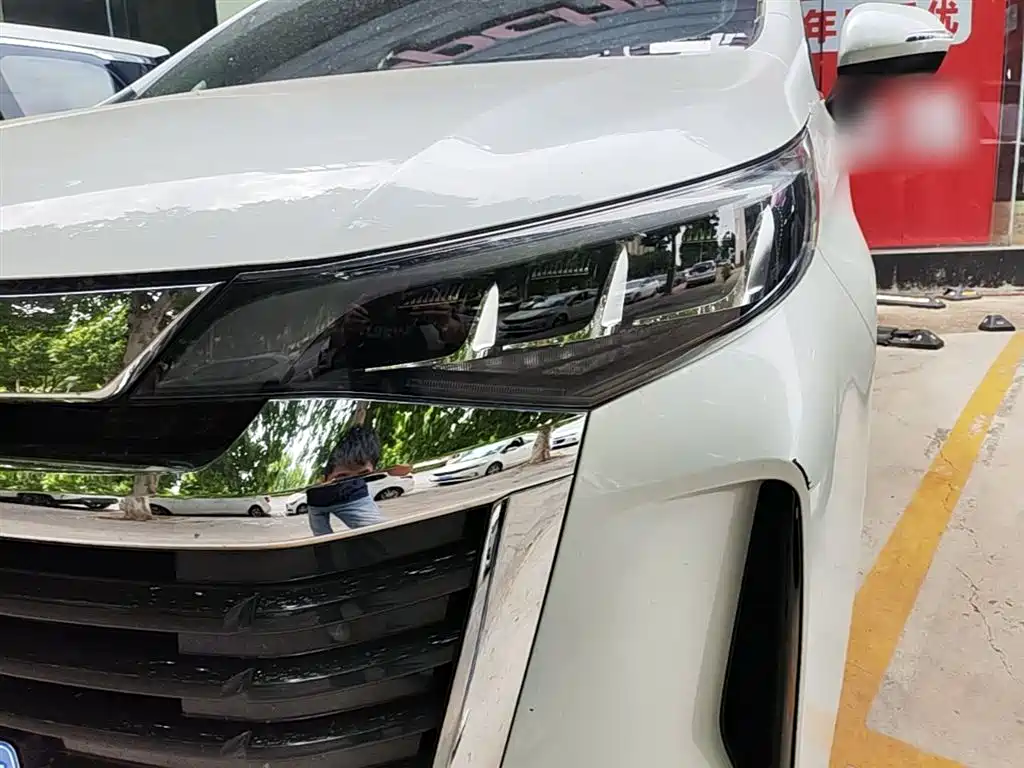 GAC Motor Trumpchi M6 2025 — фото 24