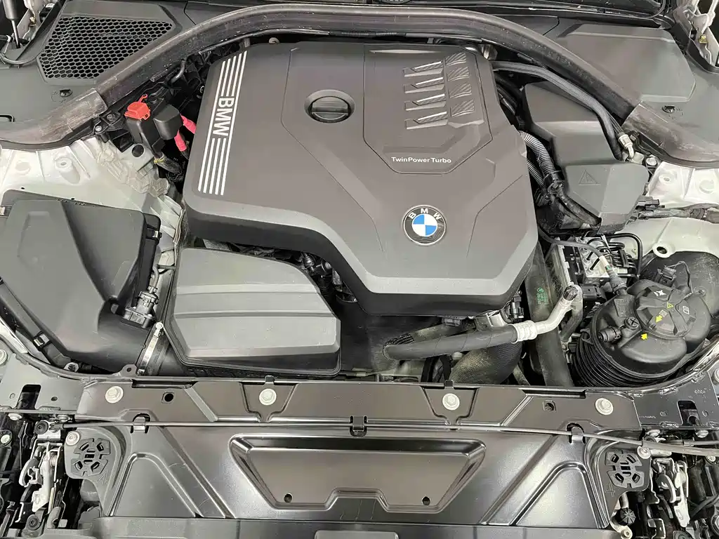 BMW 3 Series 2023 — фото 14