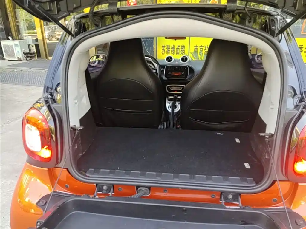 smart Fortwo 2016 — фото 19