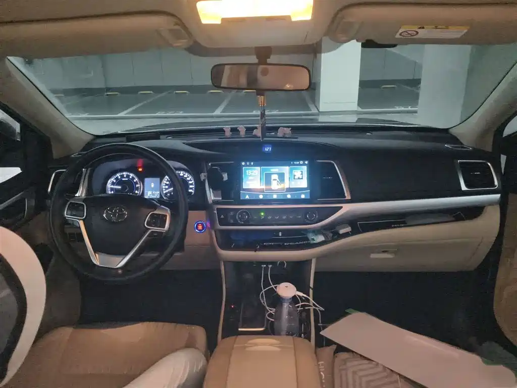 Toyota Highlander 2020 — фото 13