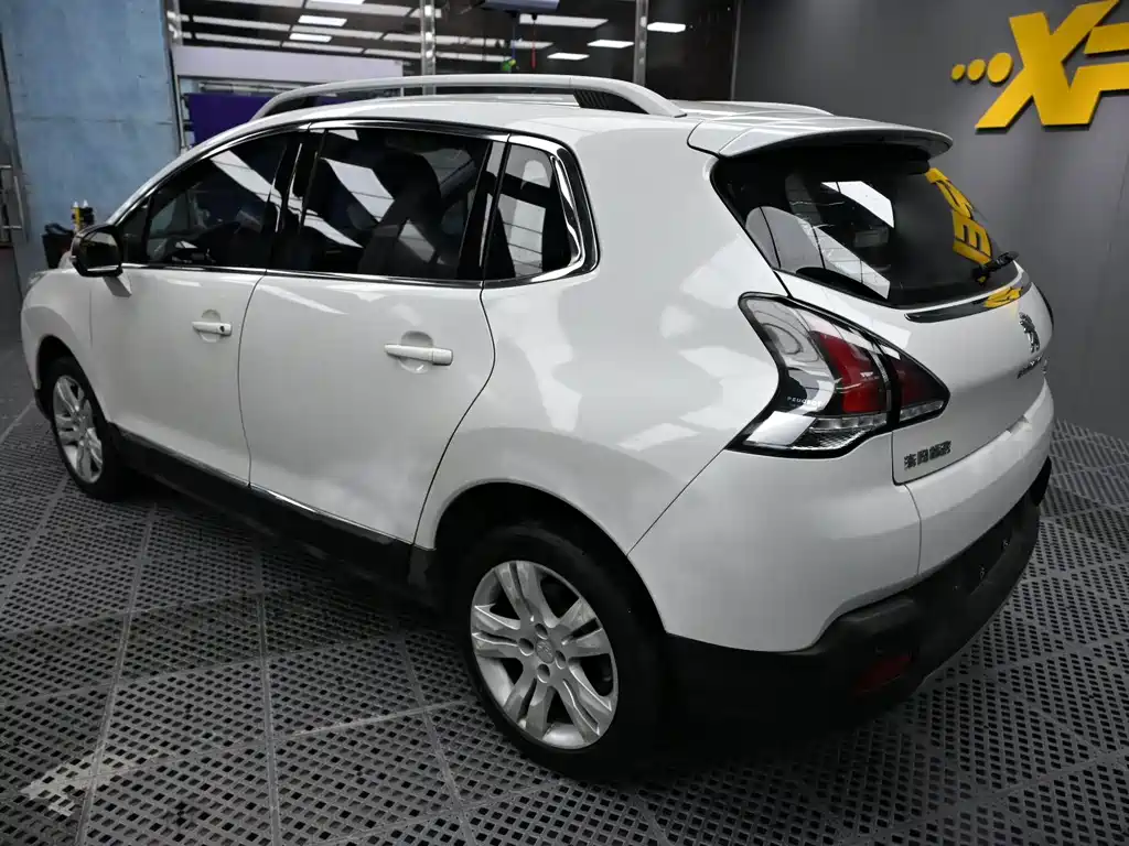 Peugeot 3008 2017 — фото 9