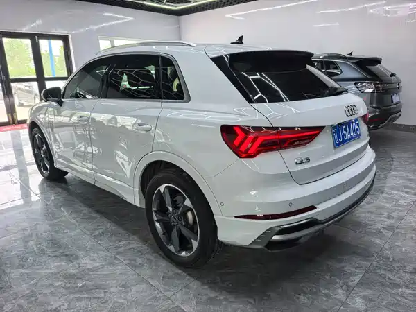 Audi Q3 2023
